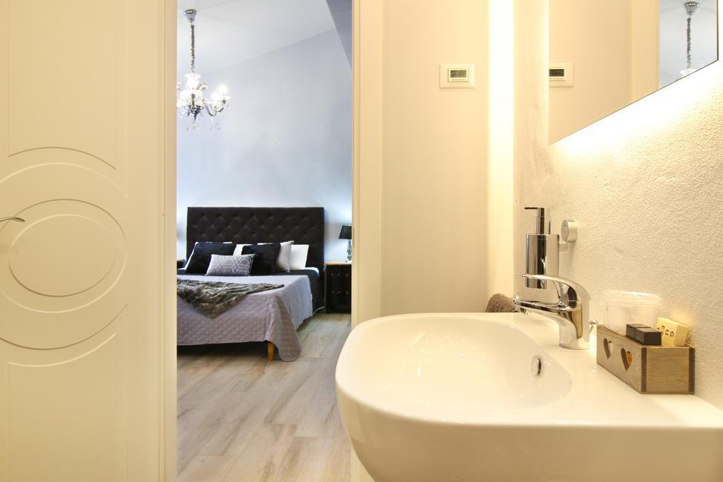 Lucca In Chic - No Ztl - Free Parking - Old City At 10Min By Walk Luaran gambar